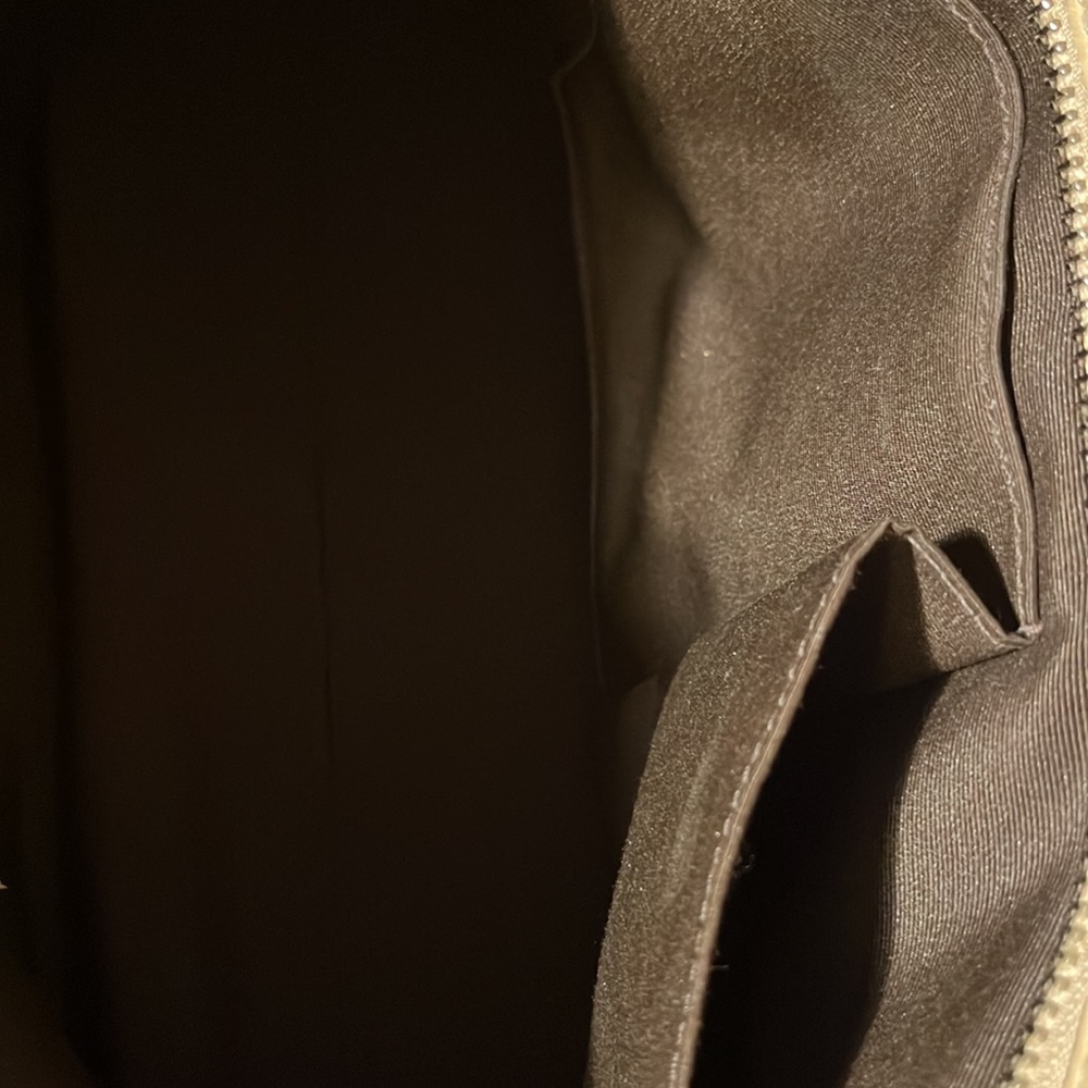 Coach Hampton - image 7